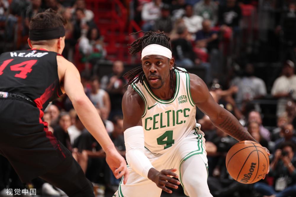 凯尔特人121-111轻取马刺,塔图姆29+9+8准三双.