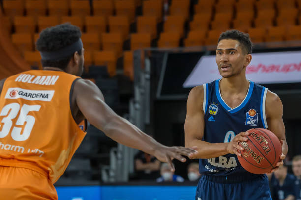 然在两方面 然在两方面