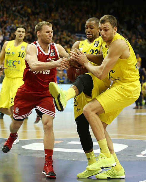 维萨拥有三 维萨拥有三